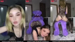 Oyuncak Ayıcık Tango Milla’ya Sakso Yaptı